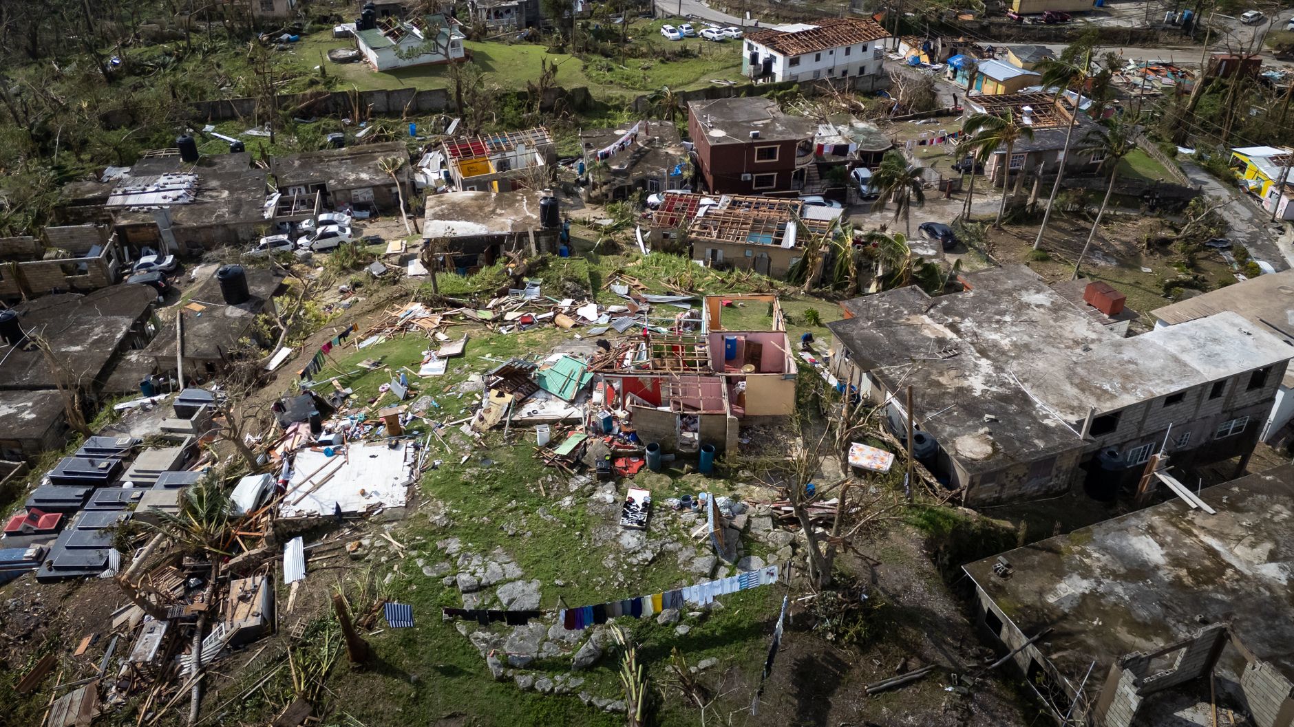 Hurricane Isaias models